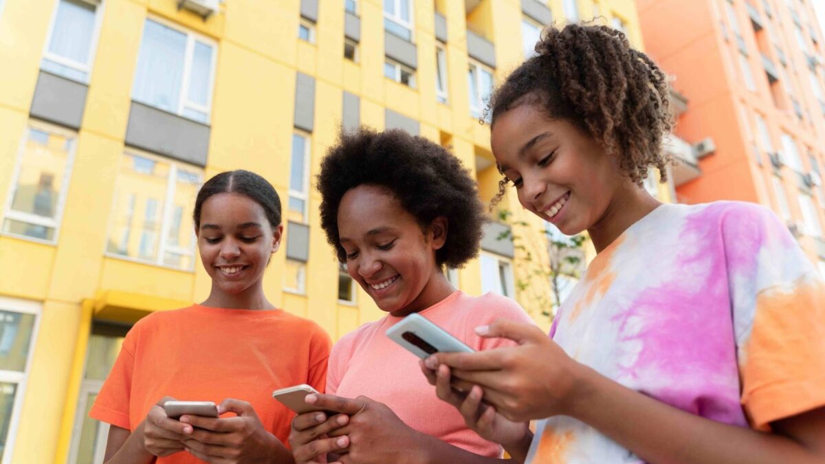 The Best Bulk SMS Provider for Businesses in Kenya- Celcom Africa is the best bulk SMS provider for all types of businesses in Kenya starting KES.0.25 Other companies include Africa's talking.