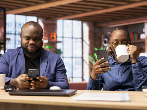 Top 6 Factors to Consider When Choosing a Bulk SMS Provider in Kenya-Celcom Africa
